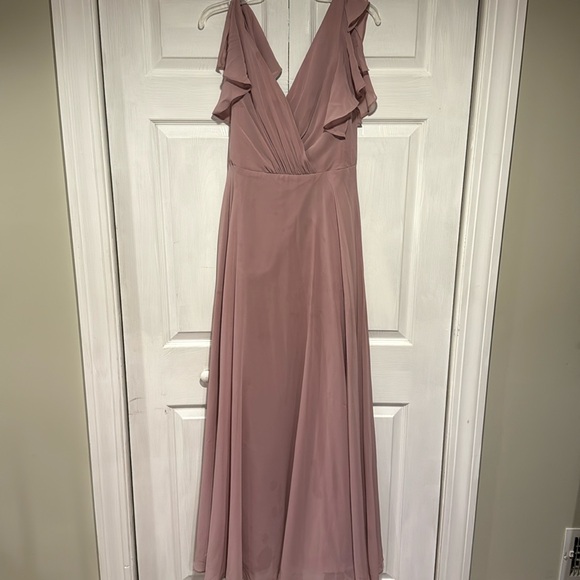 David’s bridal flutter sleeve full skirt bridesmaid dress - Picture 1 of 13